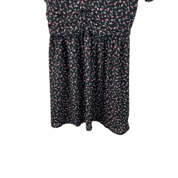 Urban Outfitters Emmy Black Floral V-Neck Ruched Short Sleeve Dress Womens L - Picture 4 of 10